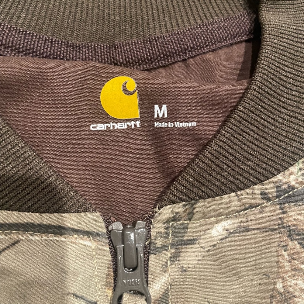 Carhartt size medium jacket camo